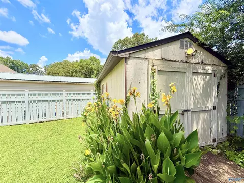 Exterior - 89 Bell Dr, Trinity, AL 35673 photo 6 of 9