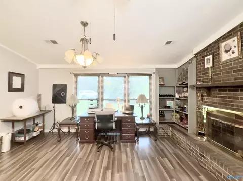 Living - 89 Bell Dr, Trinity, AL 35673 photo 2 of 3