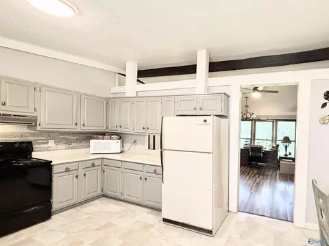 Kitchen - 89 Bell Dr, Trinity, AL 35673 photo 5 of 5