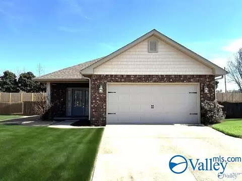 15788 Coach House Ct, Harvest, AL 35749