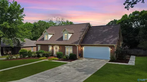 1204 Loggers Way, Decatur, AL 35603