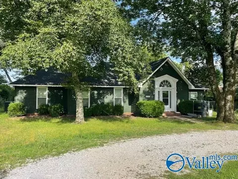 4302 Central Pkwy, Decatur, AL 35603