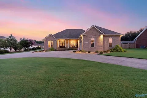 133 Woodfern Dr, Killen, AL 35645