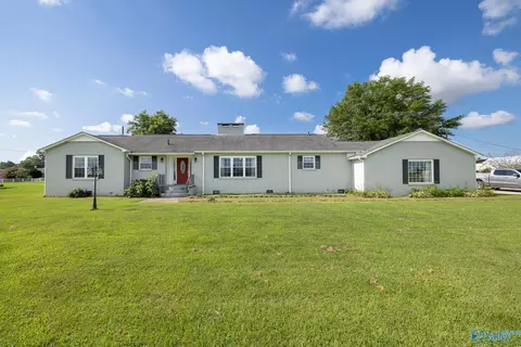 418 Cedar Tree St, Hackleburg, AL 35564