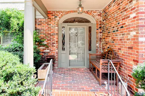 1602 Woodland St, Decatur, AL 35601