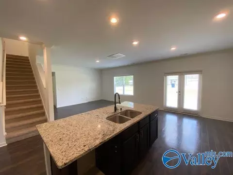 2425 Bluff Haven Ln, Hokes Bluff, AL 35903 photo 4