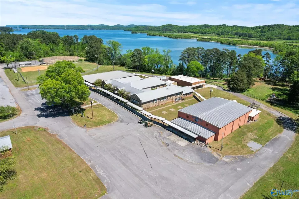  140 Claysville School Rd, Guntersville, AL 35976 photo 10