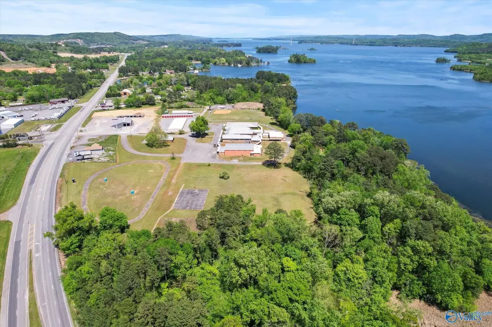  140 Claysville School Rd, Guntersville, AL 35976 photo 5