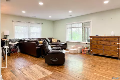 Living - 252 N Greenway Dr, Trinity, AL 35673 photo 3 of 3