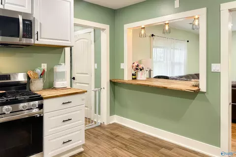 Kitchen - 252 N Greenway Dr, Trinity, AL 35673 photo 3 of 7