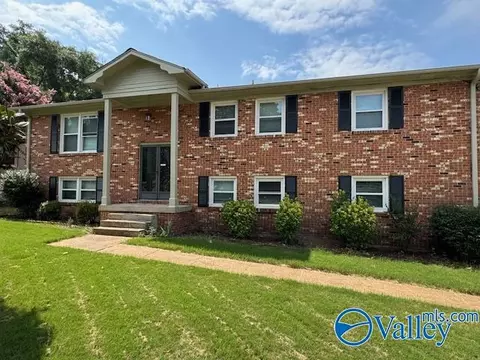 418 Curtis Dr, Huntsville, AL 35803