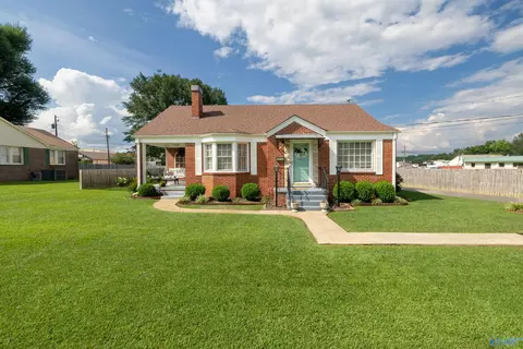 165 3rd Ave, Hamilton, AL 35570