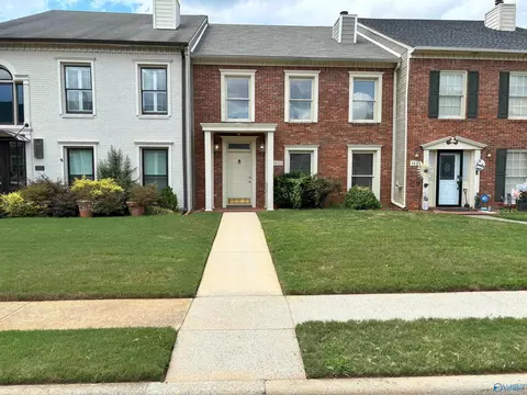 1623 River Bend Pl, Decatur, AL 35601
