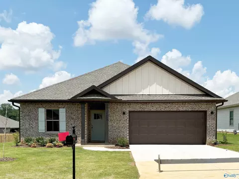 12341 Delia Ann Ln, Athens, AL 35613