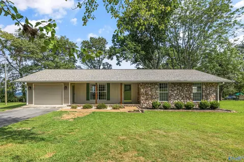 274 Ayers Cir, Grant, AL 35747 photo 1