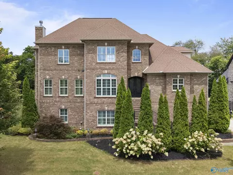 146 Forest Ridge Dr, Huntsville, AL 35806