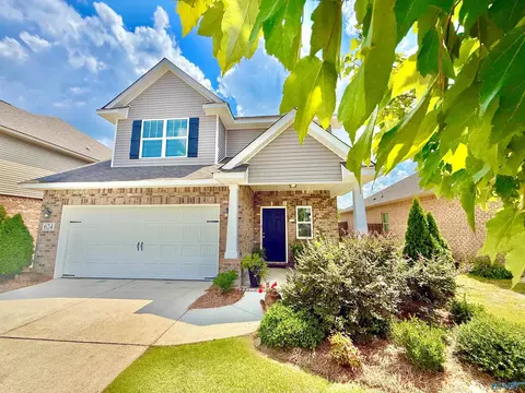 624 Magnolia Place Ln, Hartselle, AL 35640