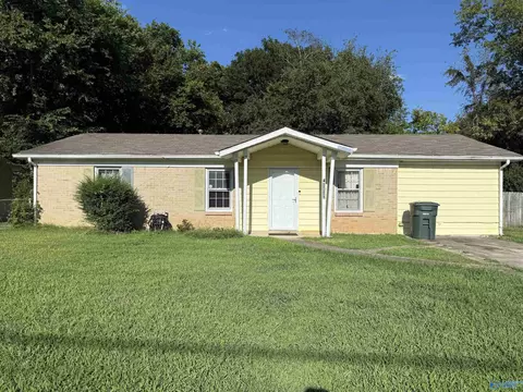 4410 Gazette Dr, Huntsville, AL 35805