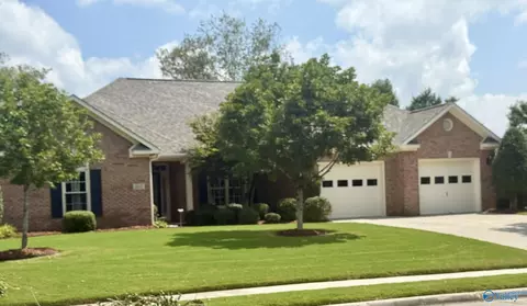 2607 Quarter Ln, Hampton Cove, AL 35763