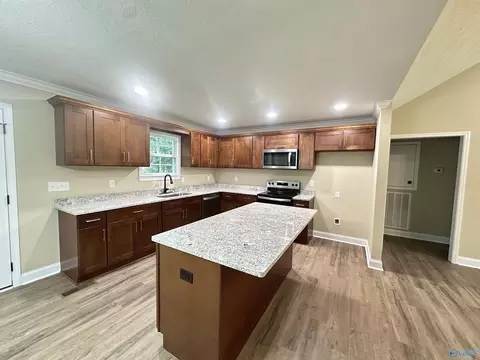 Kitchen - 1609 Pine Pl, Southside, AL 35907 photo 2 of 5