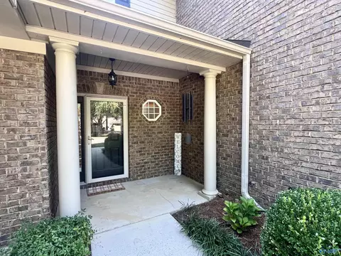 1806 Rushing Wood Dr, Madison, AL 35757