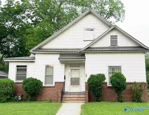 930 S 11th St, Gadsden, AL 35901
