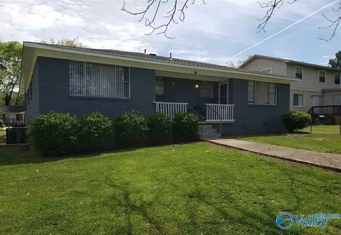 905 Stevens Ct, Huntsville, AL 35801