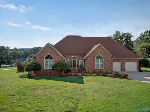 129 Wilson Cir, Gadsden, AL 35901