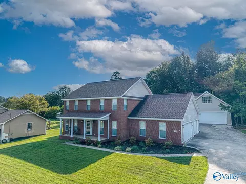 50 Mountain Brook Dr, Trinity, AL 35673 photo 3