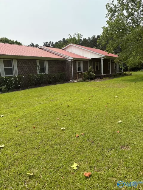 1685 Appalachian Hwy, Hokes Bluff, AL 35903