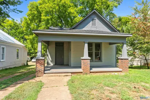 109 5th Ave NW, Decatur, AL 35601