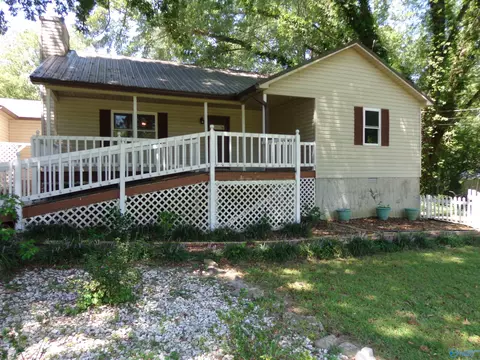1203 Cedar Creek Rd, Arab, AL 35016