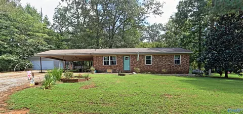 72 Dry Branch Rd, Killen, AL 35645 photo 1