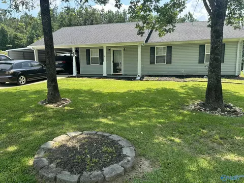 120 Hardwood Dr, Centre, AL 35960