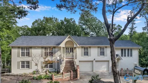 2224 Briarcliff Rd, Huntsville, AL 35801