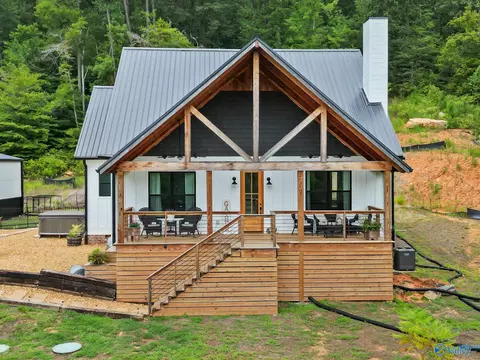 2216 White Elephant Rd, Grant, AL 35747