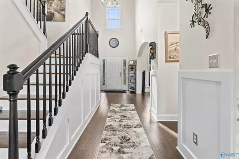 3011 Magnolia Leaf Cir, Owens Cross Roads, AL 35763