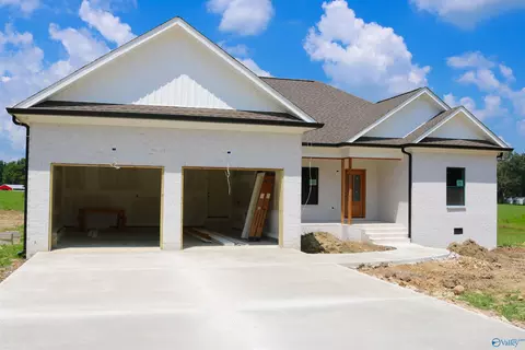 1051 Shoal Creek Rd, Arab, AL 35016