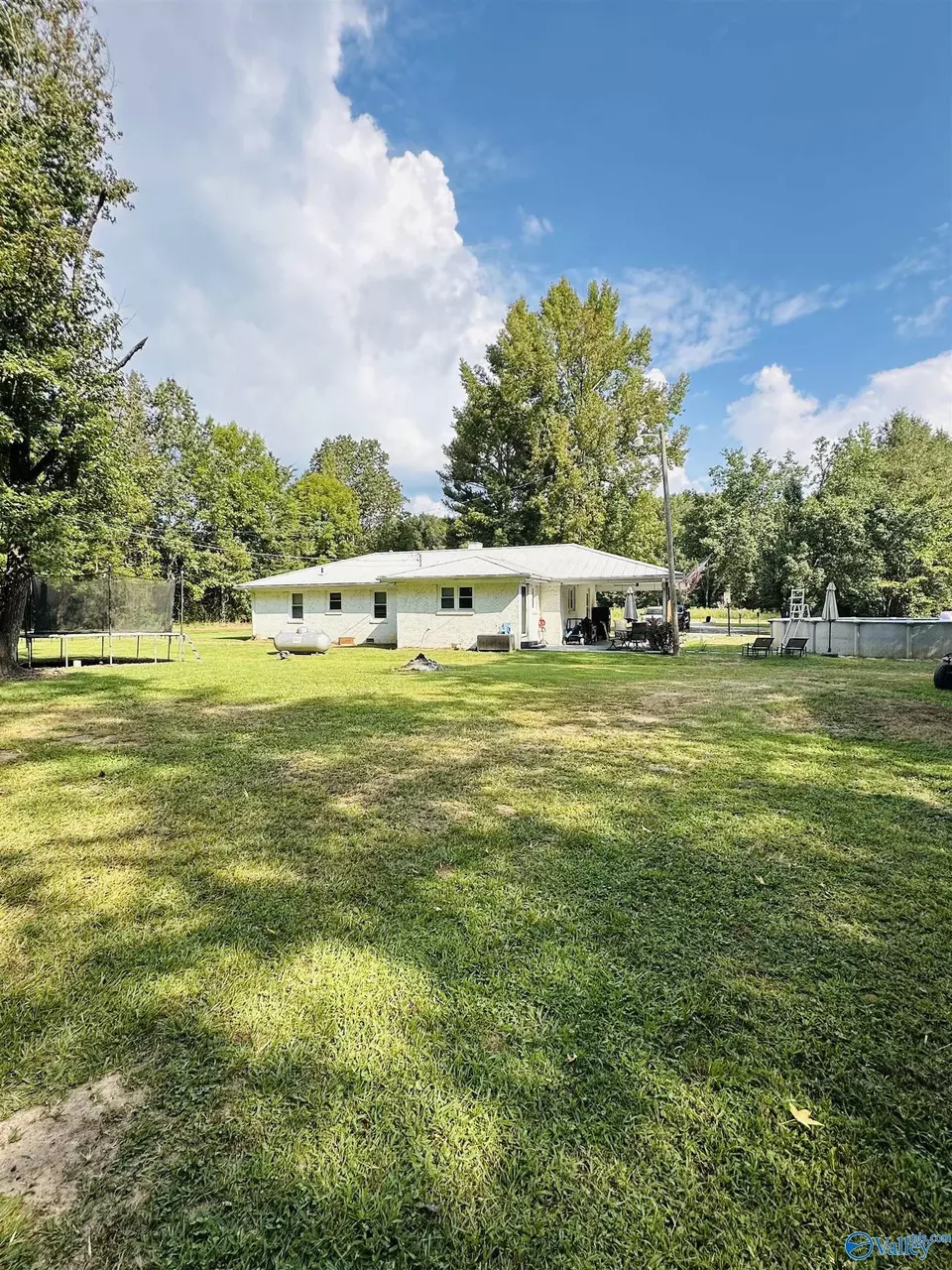 Exterior - 988 County Road 343, Russellville, AL 35654 photo 2 of 6