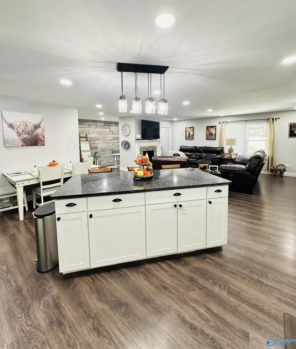 Kitchen - 988 County Road 343, Russellville, AL 35654 photo 4 of 4