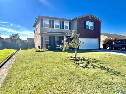 108 Fire Fly Ln, Owens Cross Roads, AL 35763