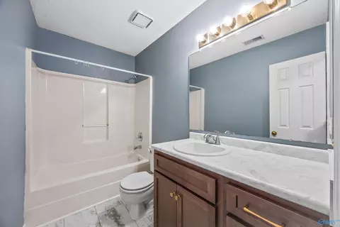 Bath - 107 Coppersmith Cir, New Market, AL 35761 photo 1 of 3