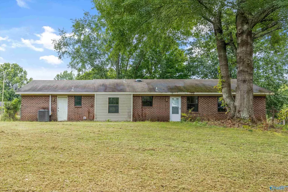 Exterior - 107 Coppersmith Cir, New Market, AL 35761 photo 3 of 6