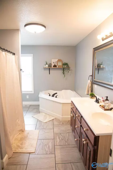 Bath - 60 County Road 46, Hollywood, AL 35752 photo 1 of 3