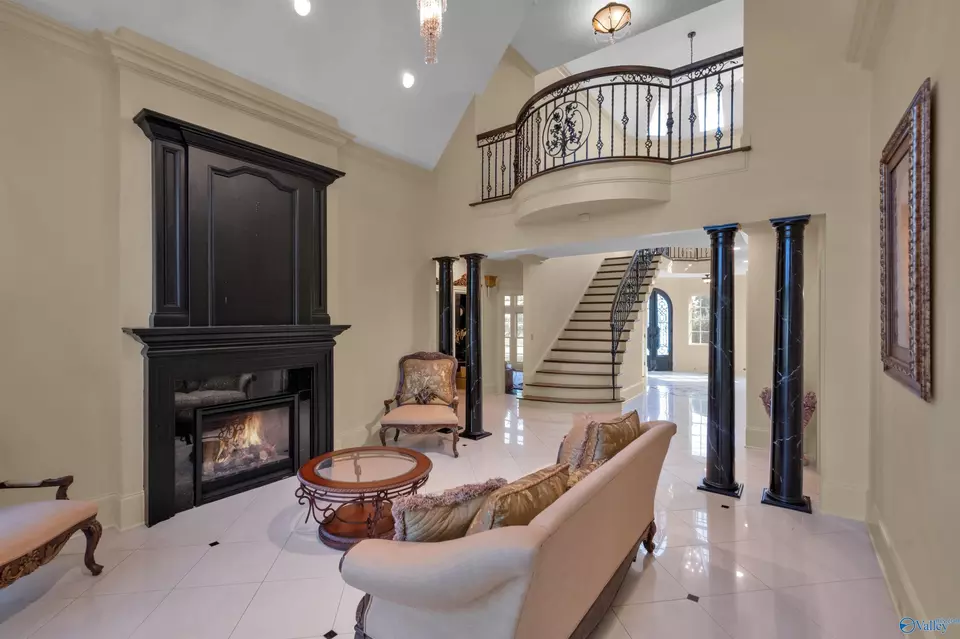 Other - 10 Lake Forest Blvd, Huntsville, AL 35824 photo 2 of 13