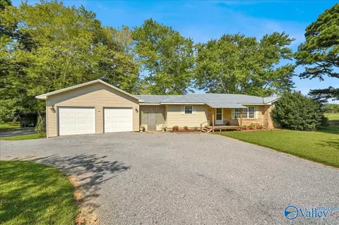 623 Hilltop Rd, Joppa, AL 35087