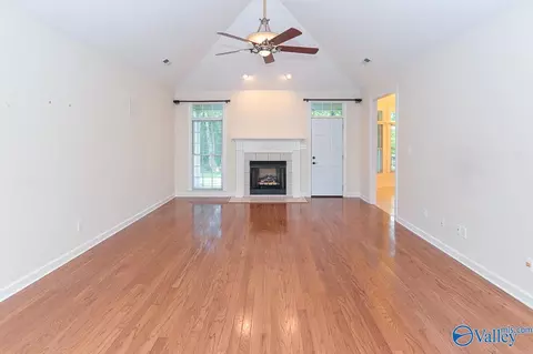 Living - 446 Forest Home Dr, Trinity, AL 35673 photo 2 of 4