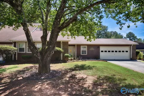 300 Autumn Ln, Madison, AL 35758