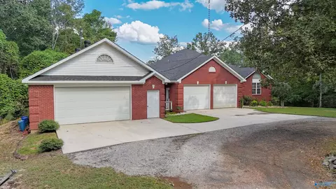 Exterior - 2000 Buttahatchee Dr, Hamilton, AL 35570 photo 8 of 10