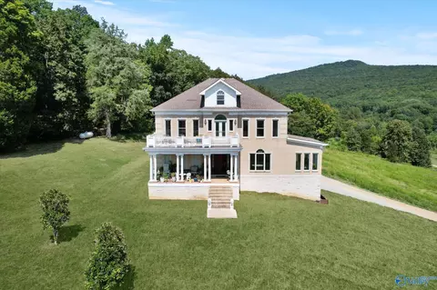 129 Victorian Rose Ln, Gurley, AL 35748